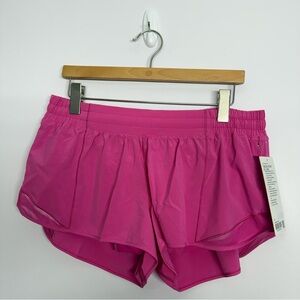 Lululemon Hotty Hot Low Rise Short *2.5” Sonic Pink Size 10 NWT
